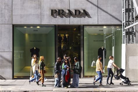 prada buys fifth avenue|prada store nyc 5th ave.